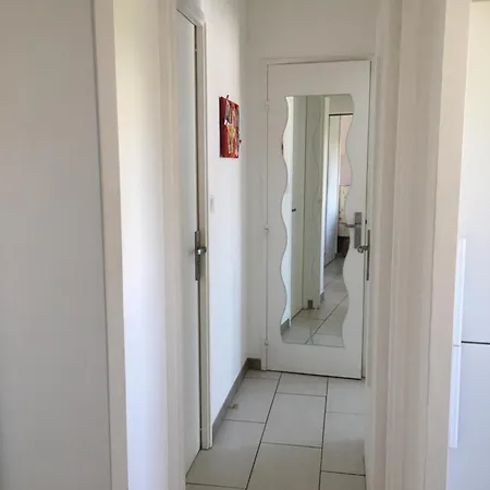 2 Etoiles Entre Les Maures Et Mediterranee Apartment
